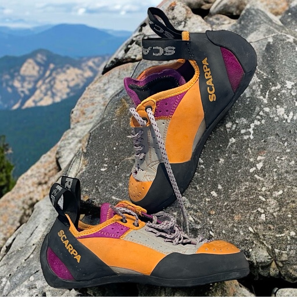 SCARPA Techno X climbing shoes. Womens 6.5. (Mens 5.5). EUC